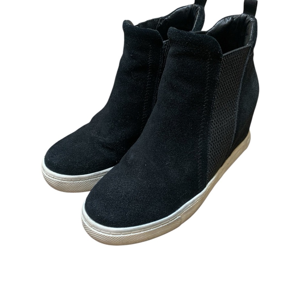 Steve Madden Black Sultan Suede Pull Ankle Boots size 6.5 W